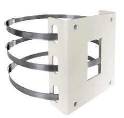 Ein metallisches Halterungsgerät mit drei Befestigungsbändern und einer rechteckigen Basis mit mehreren Öffnungen, geeignet zur Befestigung an Masten oder ähnlichen Strukturen.