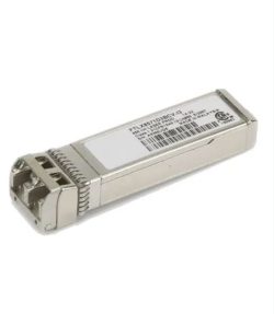 Ein SFP-Transceiver mit Beschriftung und metallischer Oberfläche, geeignet für Glasfaserverbindungen in Netzwerken.