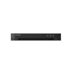 Schwarze Grundig-Soundbar mit Bedienknöpfen auf der Oberseite und Logo auf der linken Seite, vor weißem Hintergrund.